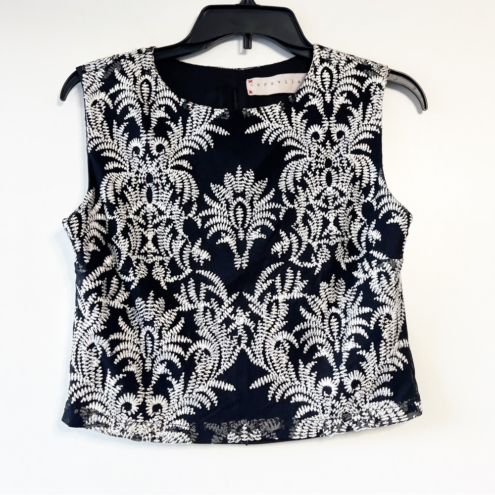 Korovilas Anthropologie embroidered sleeveless top